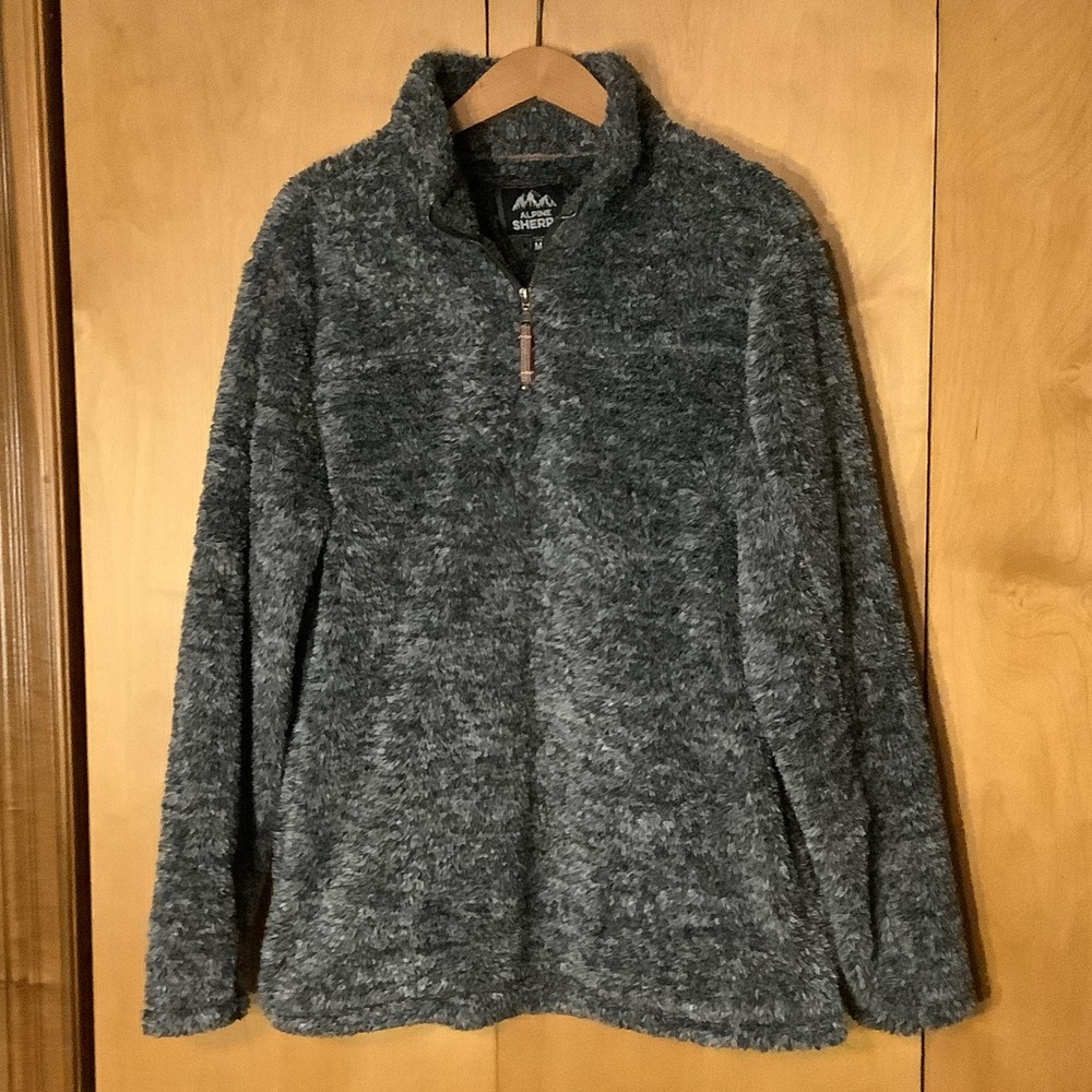 Alpine Sherpa gray 1/4 zip fleece, size medium